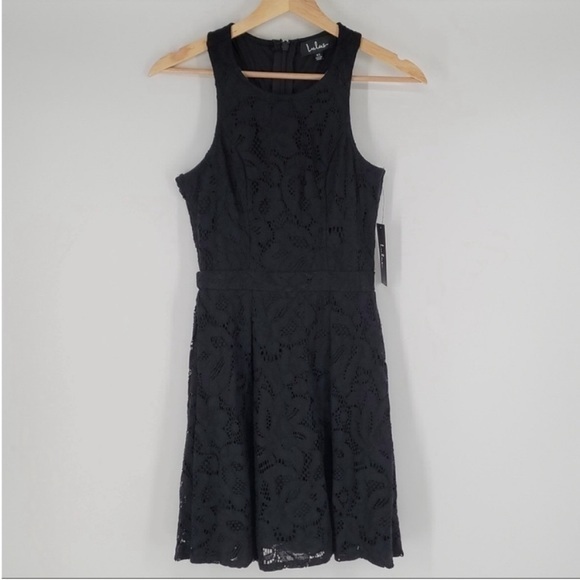 Lulu's Daisy Date‎ Black Lace Skater Dress - Picture 2 of 5